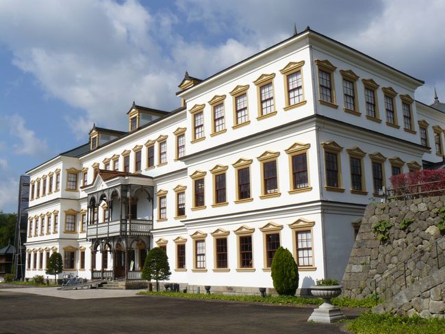 ������z�R������