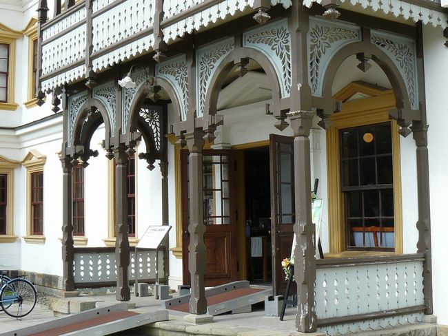 ������z�R������