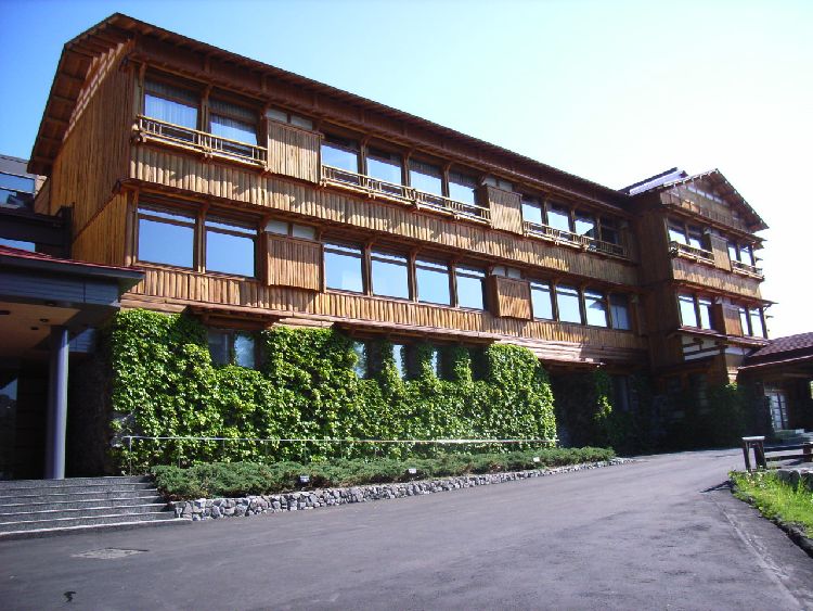 �\�a�c�z�e���{��