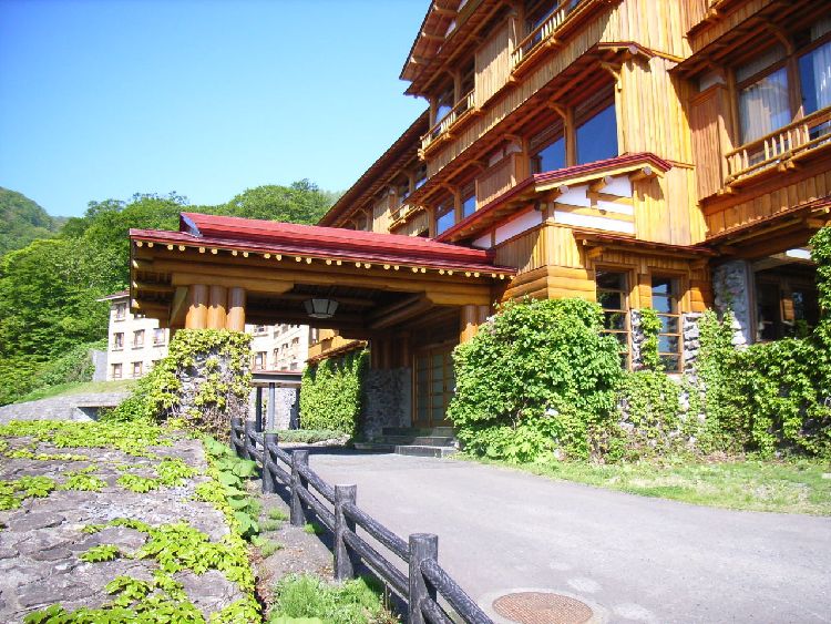 �\�a�c�z�e���{��