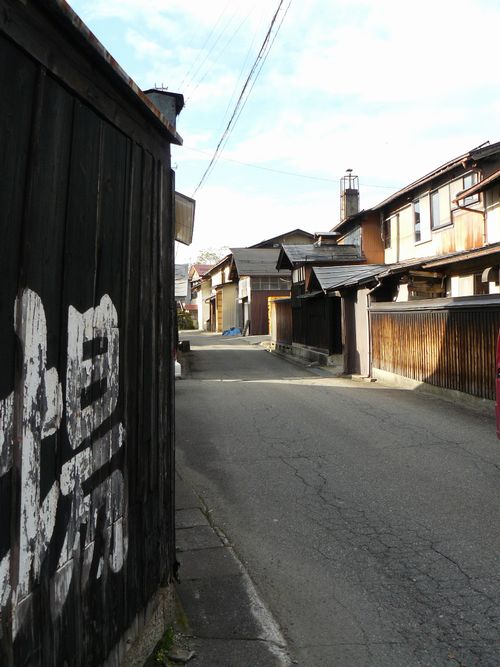 ����s���E������